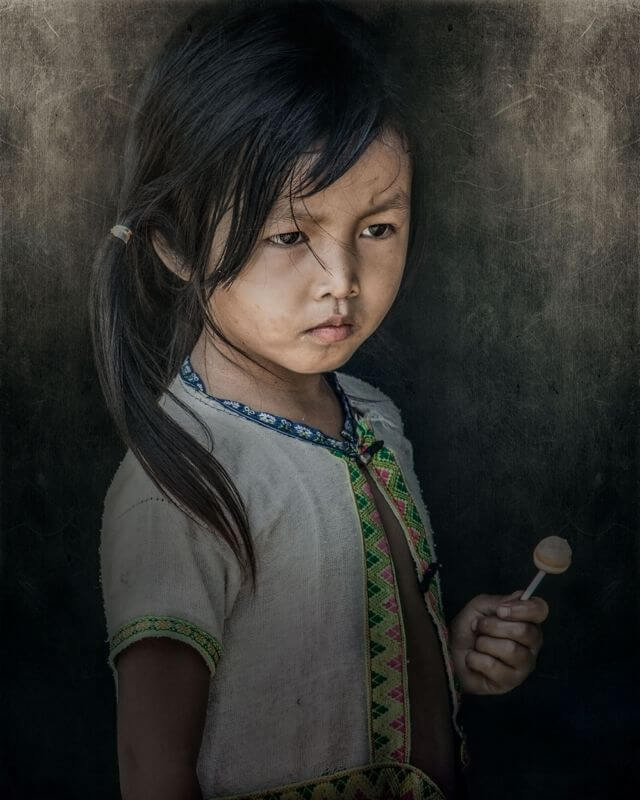 girl with lollipop