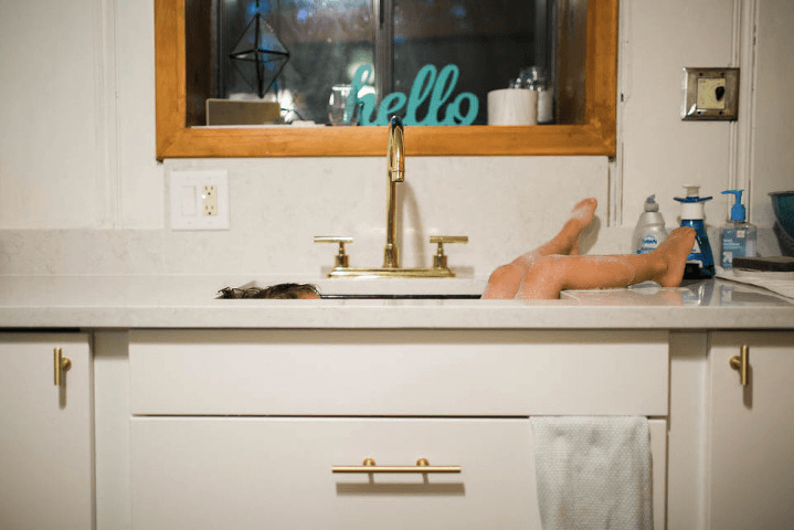 Kym Vitar sink bath