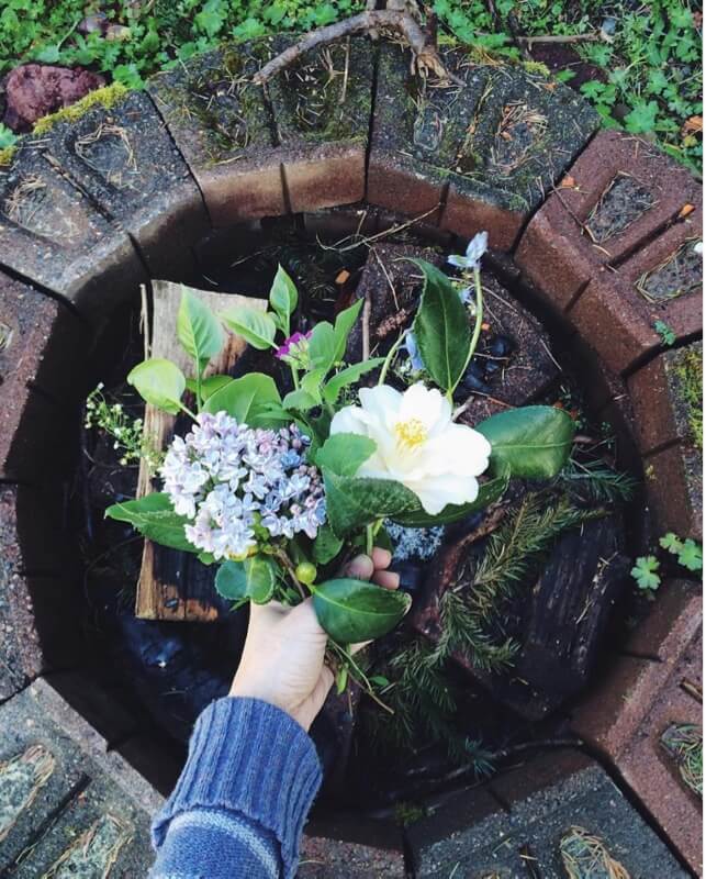 Early April yard posy