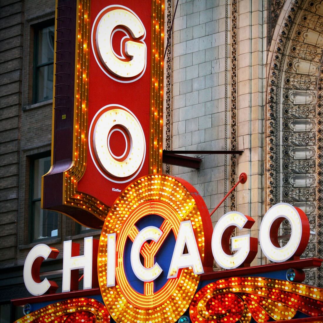 Dimitry B. - Chicago Theatre, N. State Street.