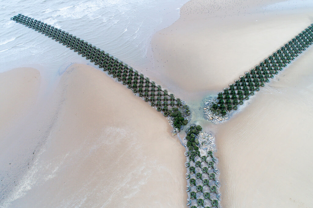 Groyne from above