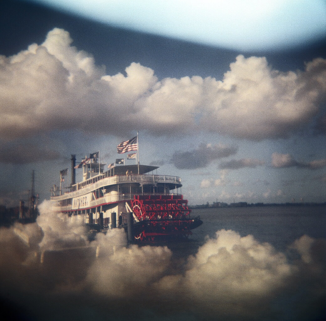 Chun-Hung Eric Cheng - Steamboat on Cloudy Mississippi