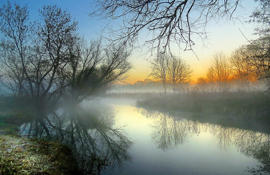 Robert Felton - Misty Morning Reflection
