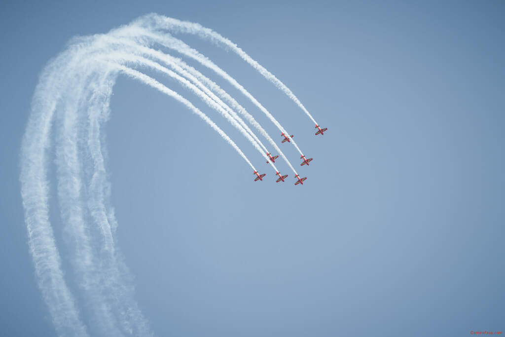 aminefassi - planes lead room