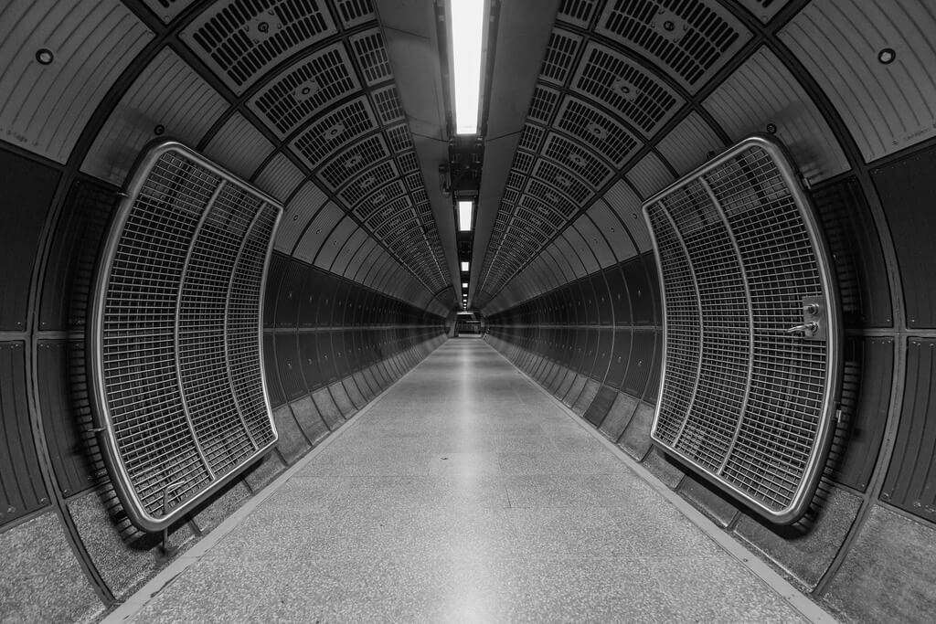 Sam Codrington - London Bridge Tunnel vanishing point