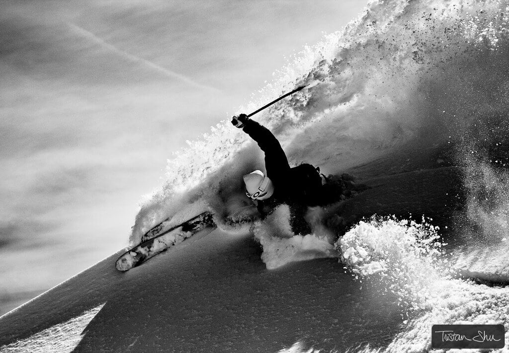 Tristan ‘Shu’ Lebeschu - Powerful powder turn with Loic Die