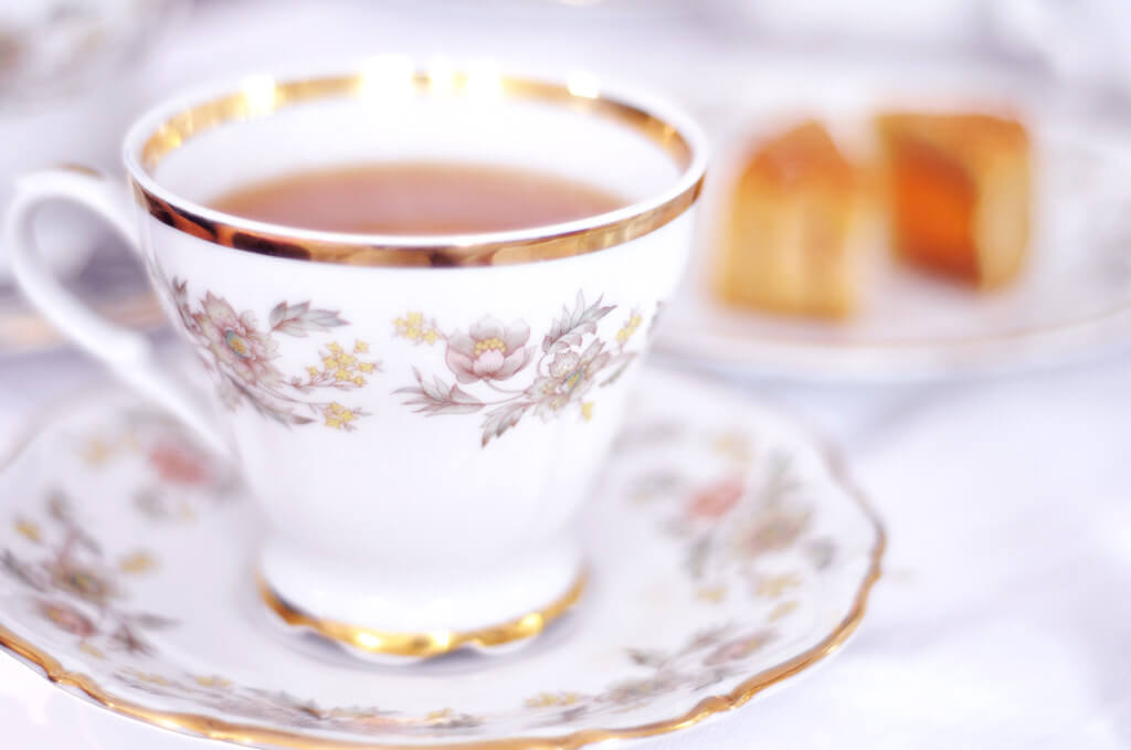Laura D’Alessandro - Tea Time with Mooncake