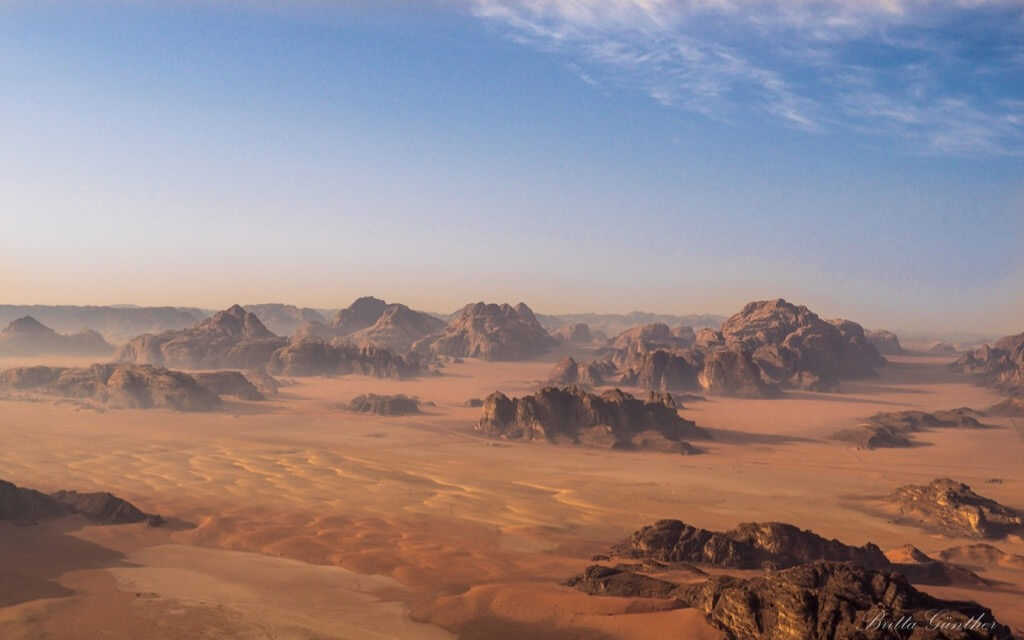 Britta Günther - Ballon ride over Wadi Rum/Jordan